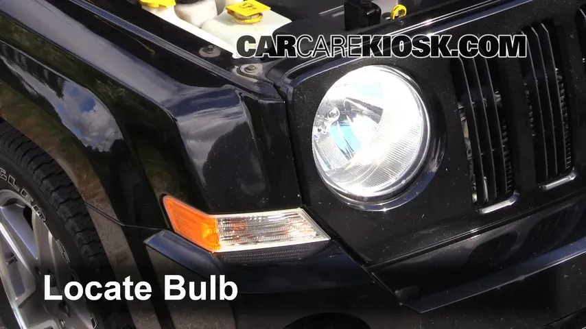 2008 Jeep Patriot Sport 2.4L 4 Cyl. Lights Turn Signal - Front (replace bulb)